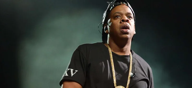 İnstaqram açıb, bir gün sonra bağladı