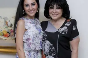 “Anam hələ ərimi görməyib” - Flora Kərimovanın qızı