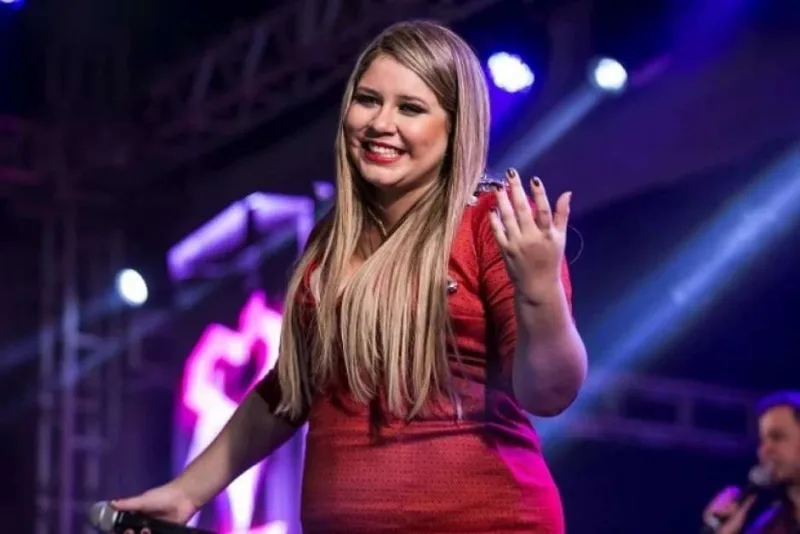 Təyyarə qəzasında həlak oldu