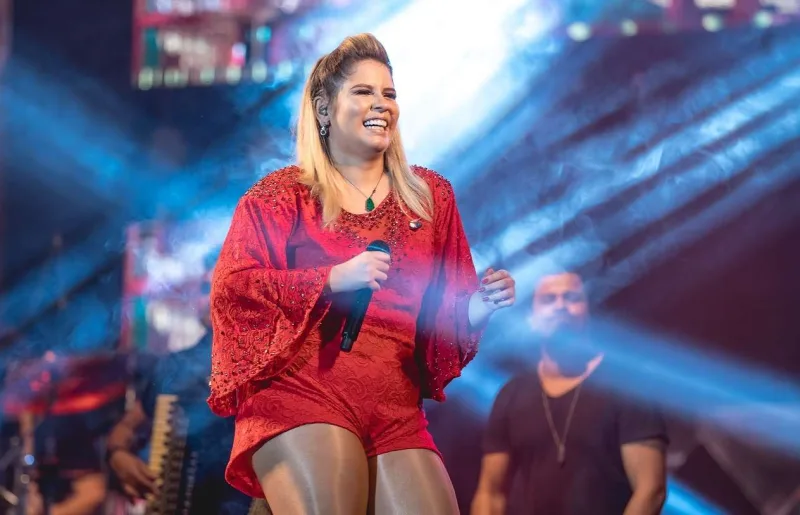 Təyyarə qəzasında həlak oldu