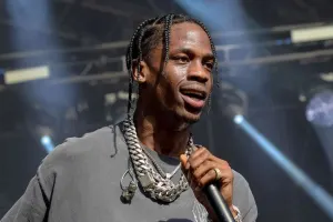 Konsertdə izdiham - Ölənlər var