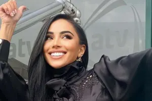 Özünü fotoşopla yenə tanınmaz hala saldı