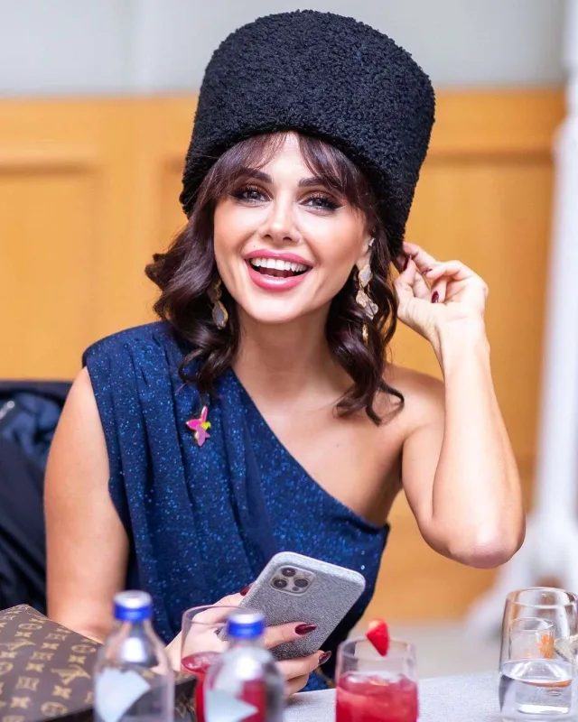 Zəfər Gününü onlarla qeyd etdi-FOTOLAR