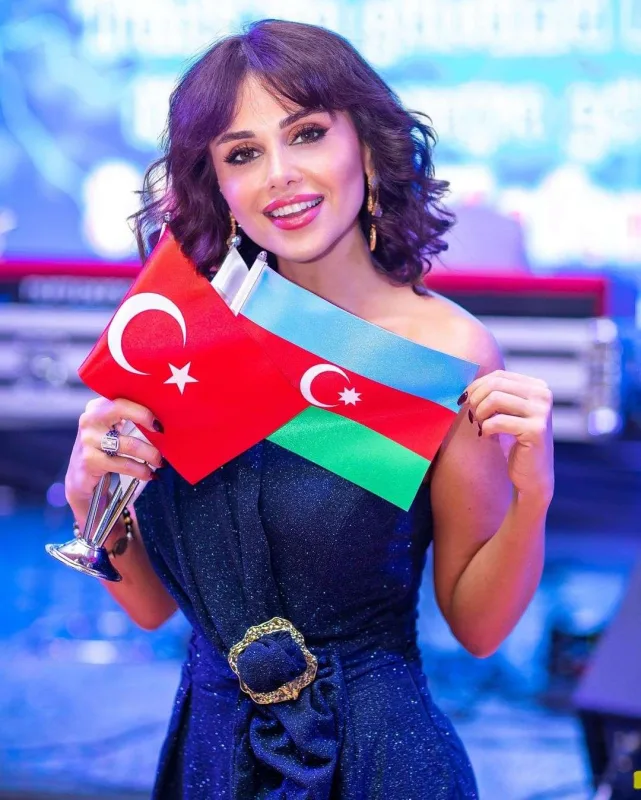 Zəfər Gününü onlarla qeyd etdi-FOTOLAR