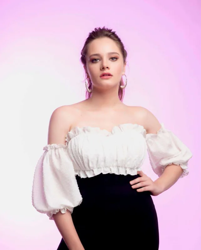 Gəlini ilə bağlı sualları cavablandırmadı