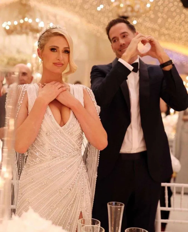 4 gəlinlik dəyişdi, müzakirə olundu - FOTOLAR