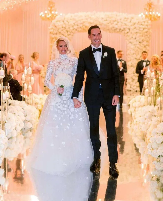 4 gəlinlik dəyişdi, müzakirə olundu - FOTOLAR