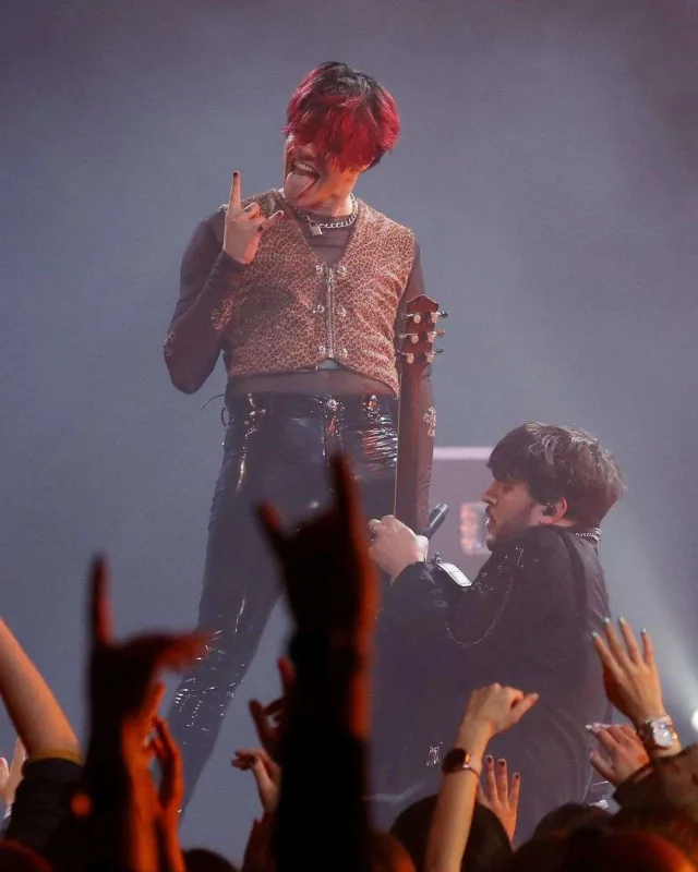 Mükafatlarından çox geyimləri müzakirə olundu - FOTOLAR