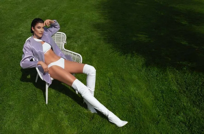 Deniz Akkaya qalmaqallı verilişdən getdi