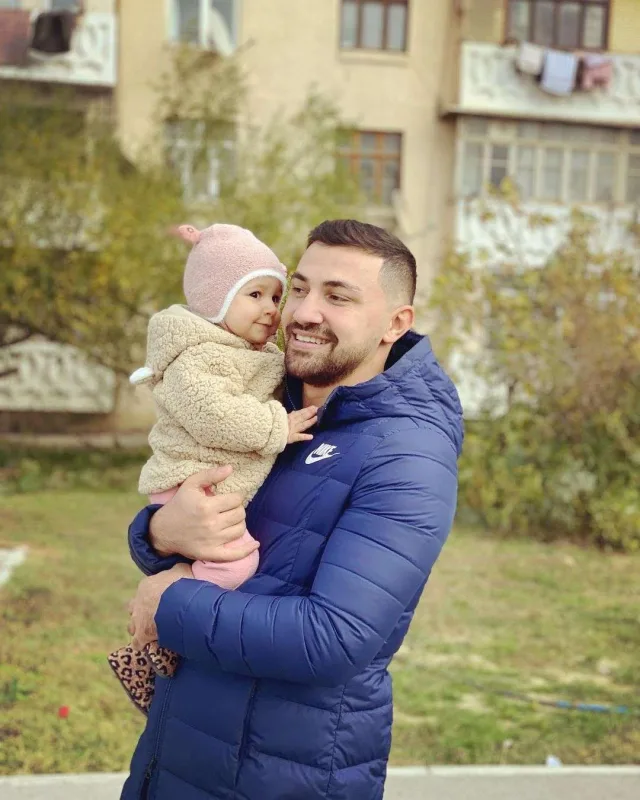 Mamayev qızı ilə fotolarını paylaşdı