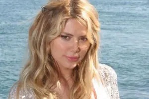 Atasının cənazəsinə gəlmədi