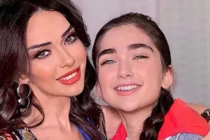 Elizabet 13 yaşında - FOTOLAR