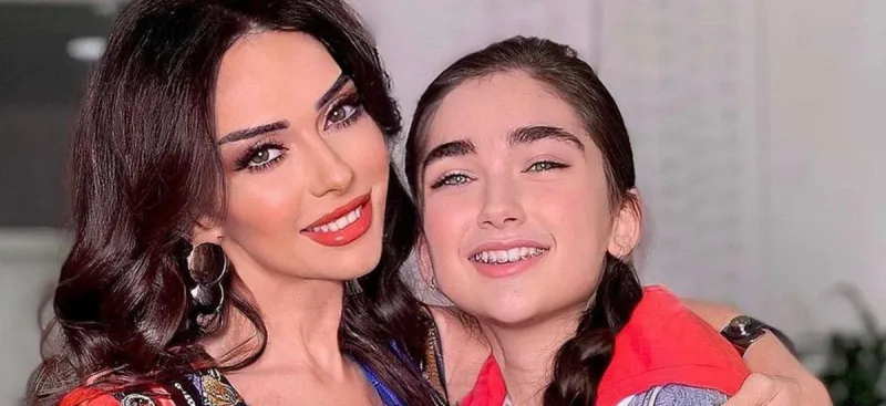 Elizabet 13 yaşında - FOTOLAR