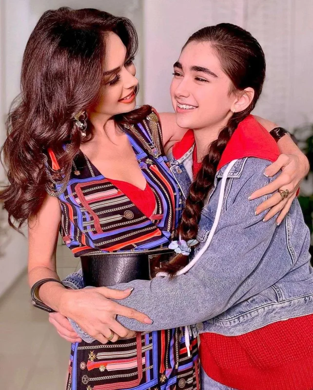 Elizabet 13 yaşında - FOTOLAR