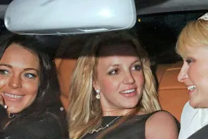 Həyatları eyni gündə dəyişdi...