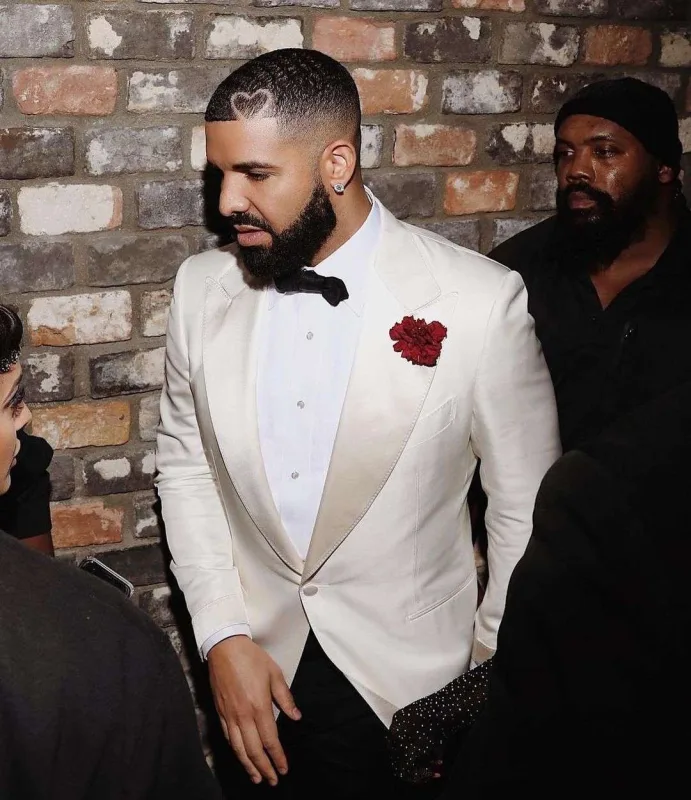 Bir milyon dollar bəxşiş payladı