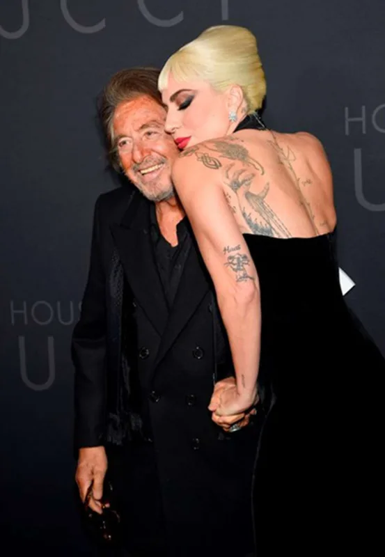 Bu dəfə siçan döyməsi ilə gündəm oldu