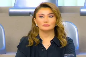 Ruhi Əliyeva o gəncə telefon bağışladı