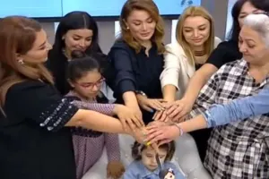 İş xanımı ata-anasını itirən Nilayı sevindirdi