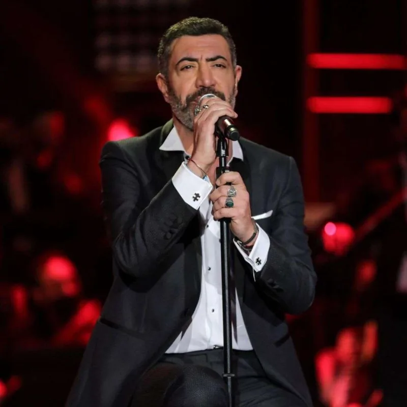 Demet onunla da barışdı