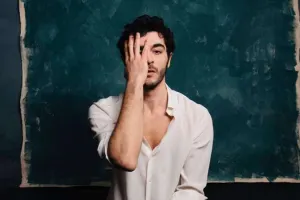 “Mən geridəqalmışam?” 