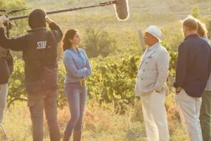 Əməkdar artist Rusiyada seriala çəkildi