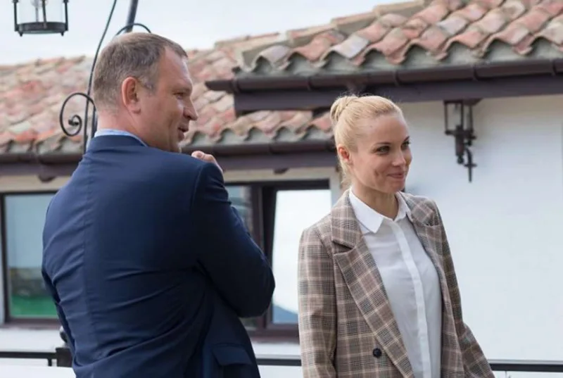 Əməkdar artist Rusiyada seriala çəkildi