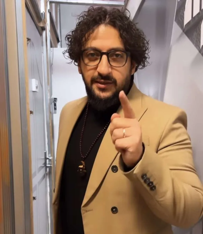 Abbas dəyişib belə oldu