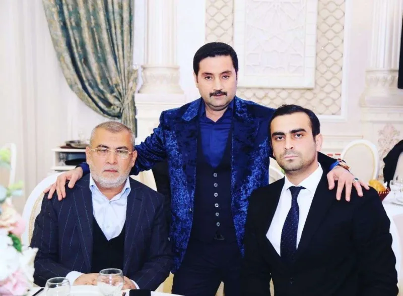 İzzət əkizlərinə ad günü keçirdi