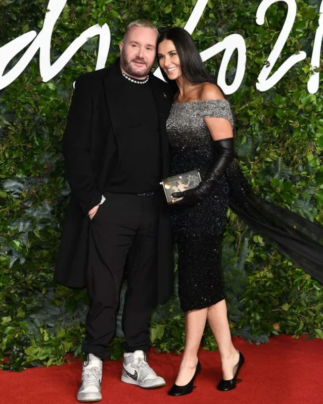 Moda gecəsinin parlayanları - Fotolar