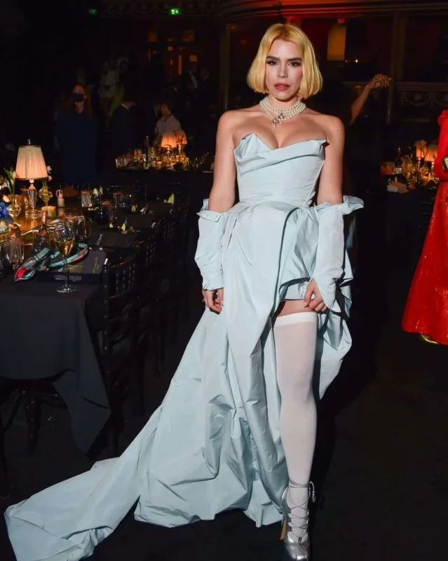 Moda gecəsinin parlayanları - Fotolar