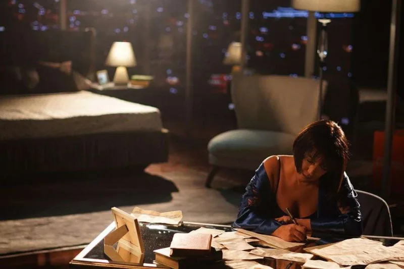 Lalə klipindəki obrazıyla diqqət çəkdi - VİDEO