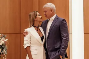 İş adamına gizli ərə getdi