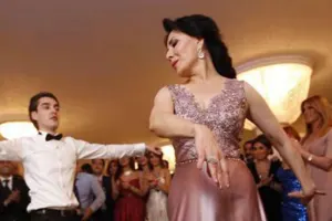 Nailə İslamzadə oğlunu 2-ci dəfə evləndirdi - VİDEO