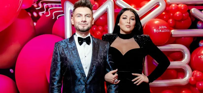 Cərimələndikdən sonra istefa verdi