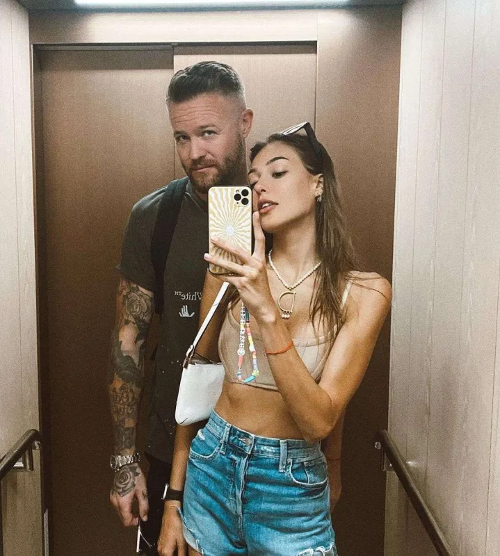 Dilan island sevgilisinə ərə gedir