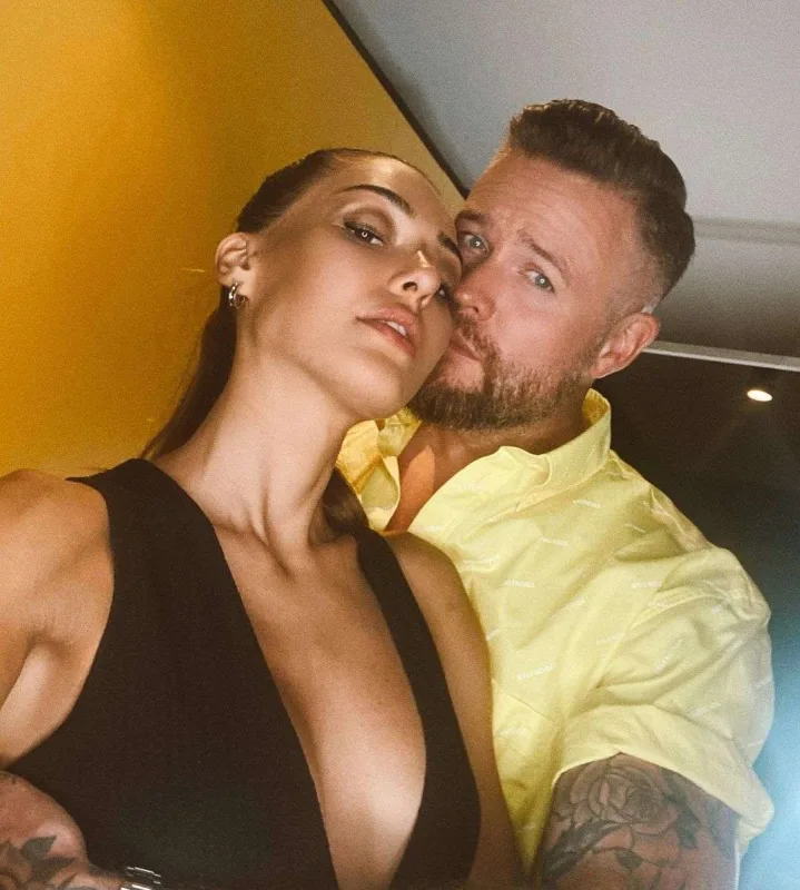 Dilan island sevgilisinə ərə gedir