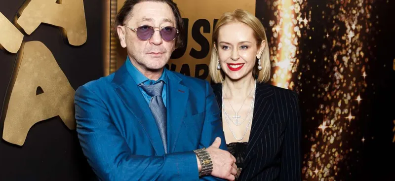 Qriqori Leps 20 illik xanımından boşanır