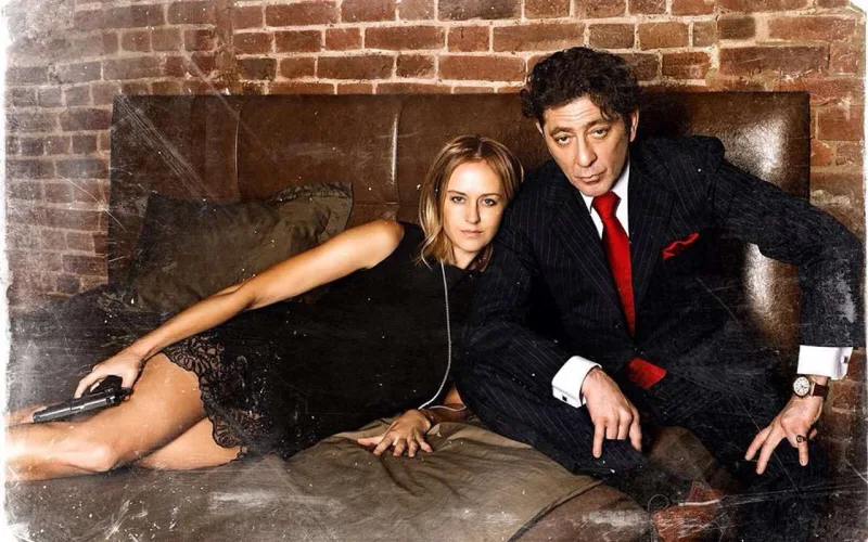 Qriqori Leps 20 illik xanımından boşanır