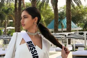 Azərbaycanlı gözəl yarımfinalda podiuma çıxdı-Video