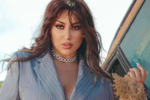 Fanatı Damla üçün qolunu kəsdi