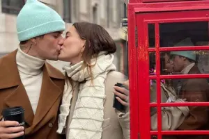 Xanımı ilə öpüşərkən fotolarını yaydı