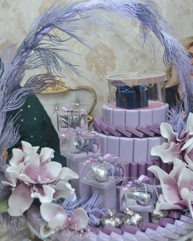 Mətanət oğlu üçün elçi getdi