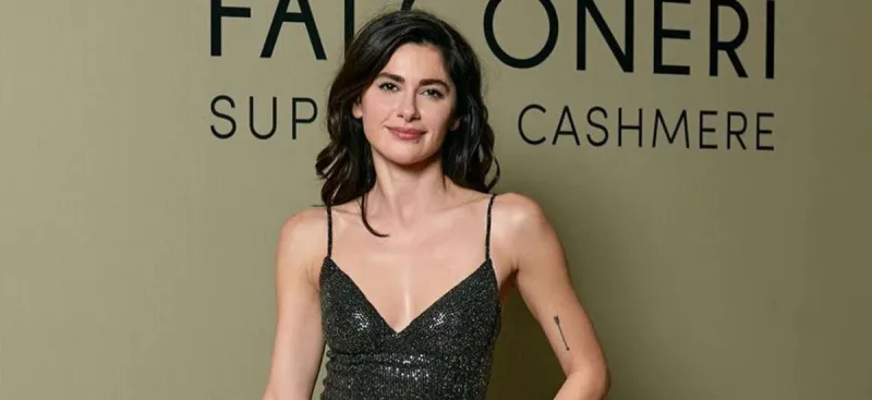 Nəsrin məşhur jurnalın Yeni il partisində - Fotolar