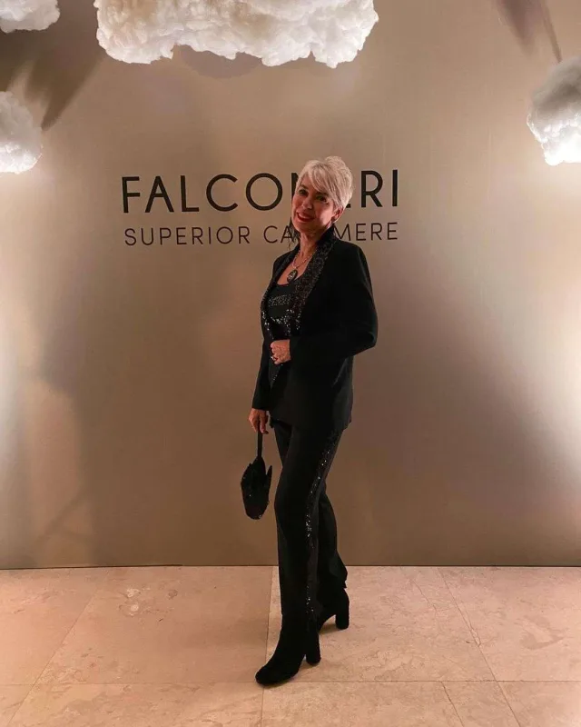 Nəsrin məşhur jurnalın Yeni il partisində - Fotolar