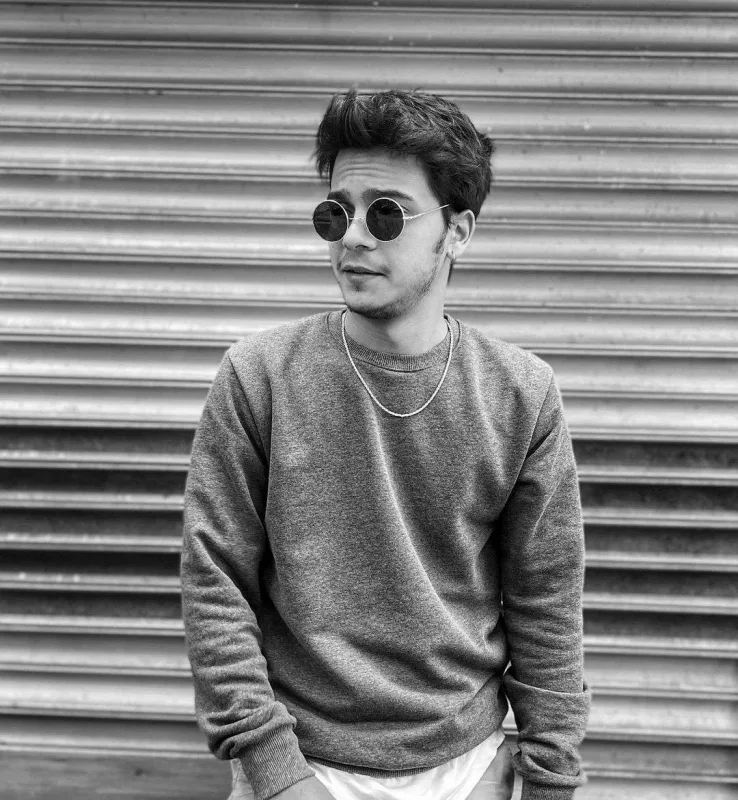 24 yaşlı aktyor xərçəngə qalib gəldi