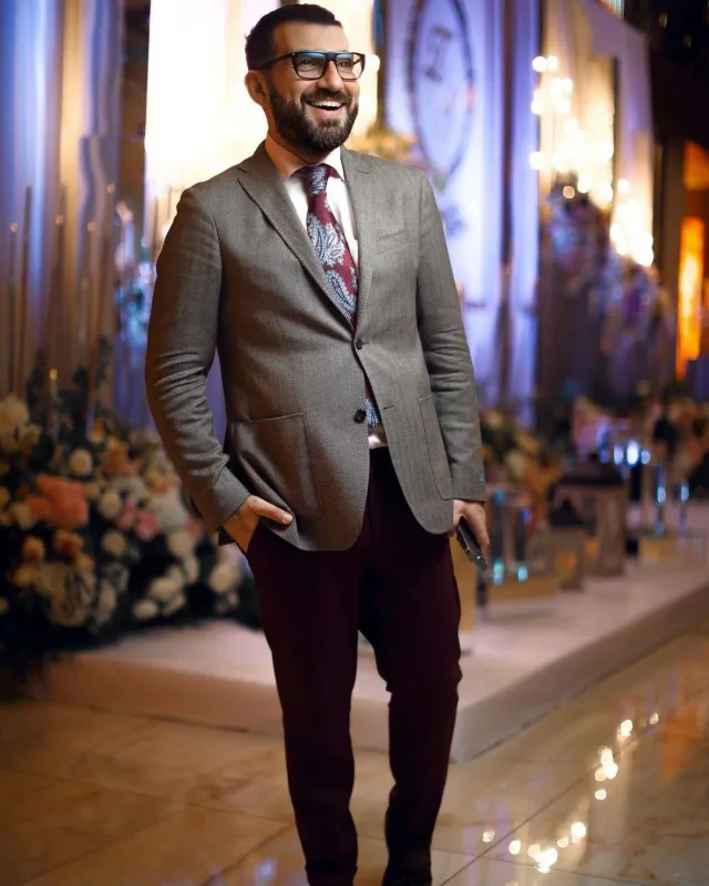Elnur “əriyib çöpə döndü”