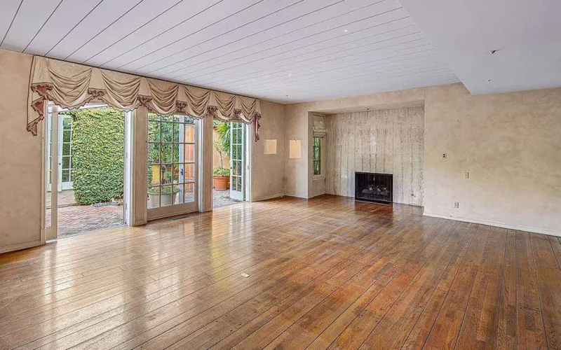 103 yaşında ölən aktyorun villası 7 milyona satılır