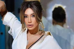 Təkcə ətəyi min manatdan çoxdur...