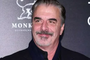 Adı təcavüzdə hallanan aktyor serialdan qovuldu